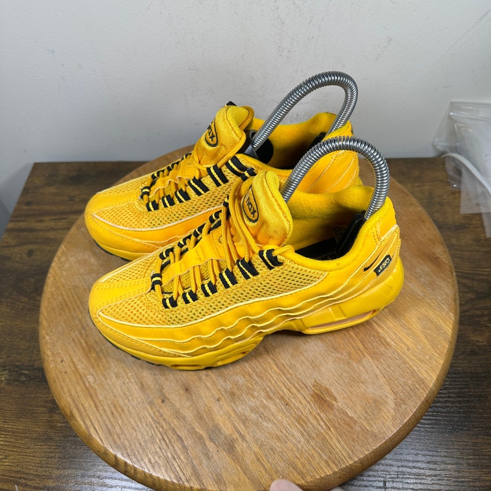 Nike Air Max 95 NYC Taxi Yellow Black Womens Size 5.5 DH0147-700 - Picture 8 of 8